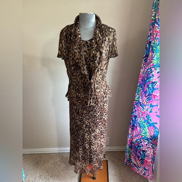 Vintage Studio One Leopard Print Maxi Dress With Cropped Jacket - Picture 2 of 13